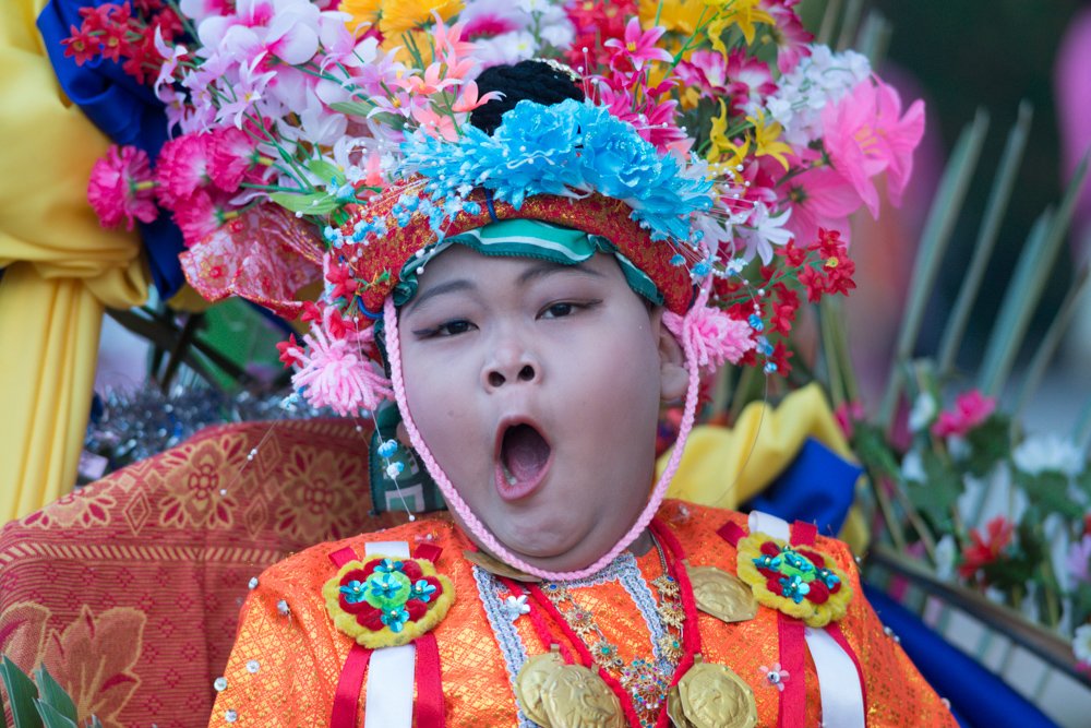 How to Use Outdoor Flash Photography More Effectively Poi Sang Long Festival Parade