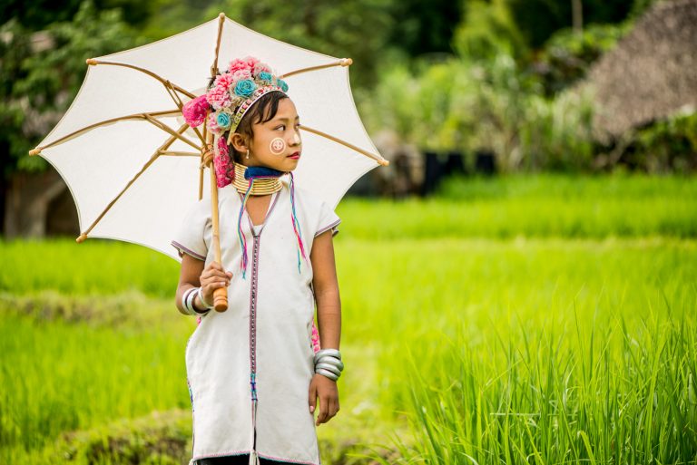 Portfolio of KevinLJ © Kevin Landwer-Johan Kayan Parasol Girl Chiang Mai